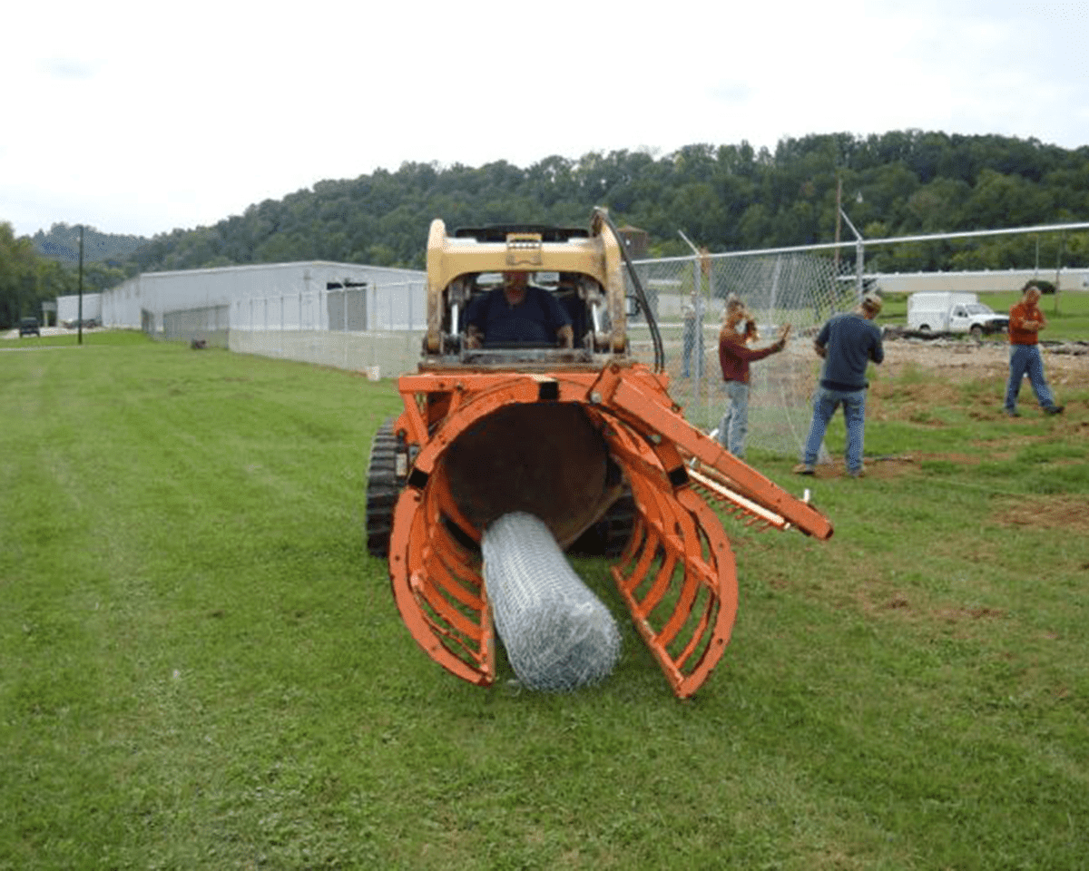 Fence_Hog_on_jobsite_9