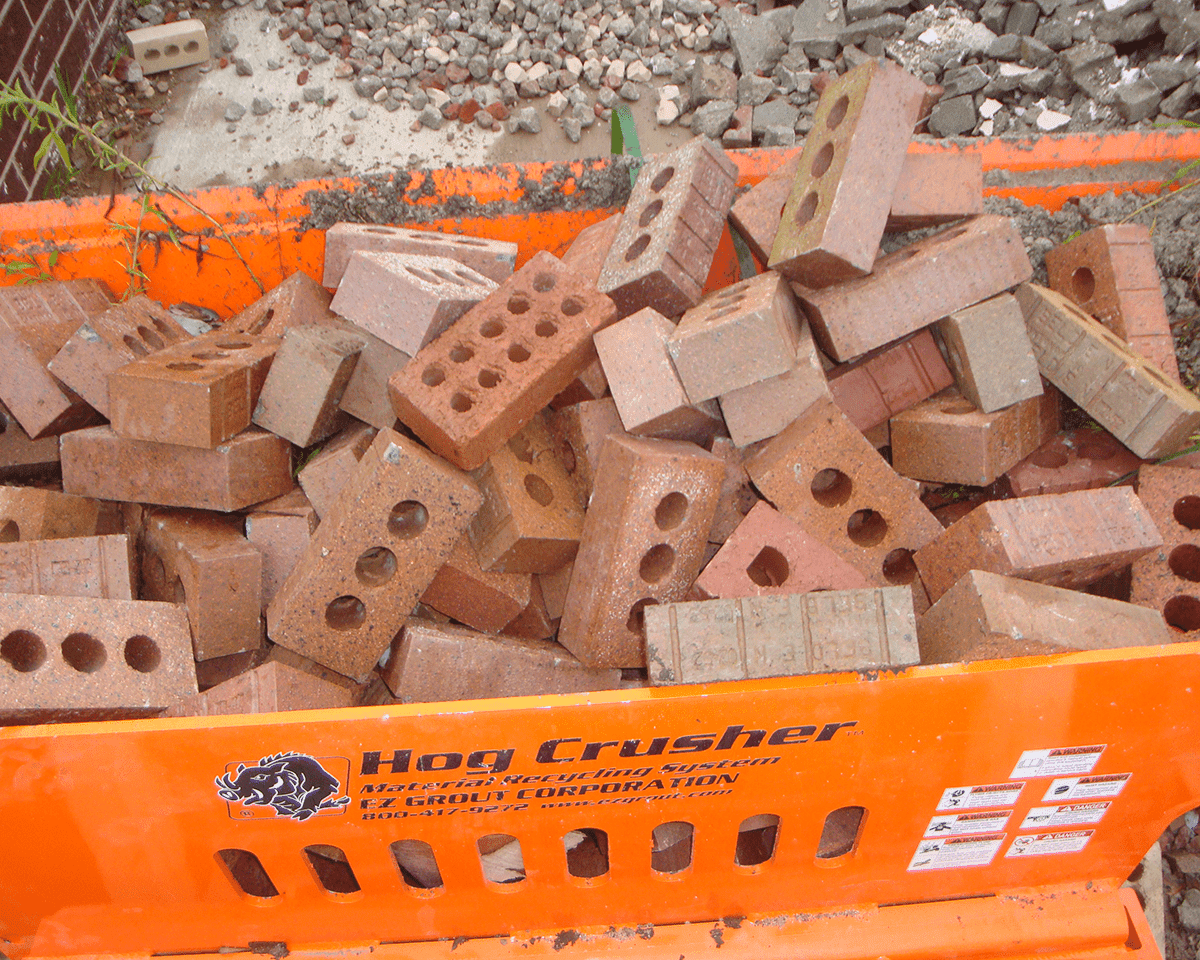 Hog_Crusher_on_jobsite_1