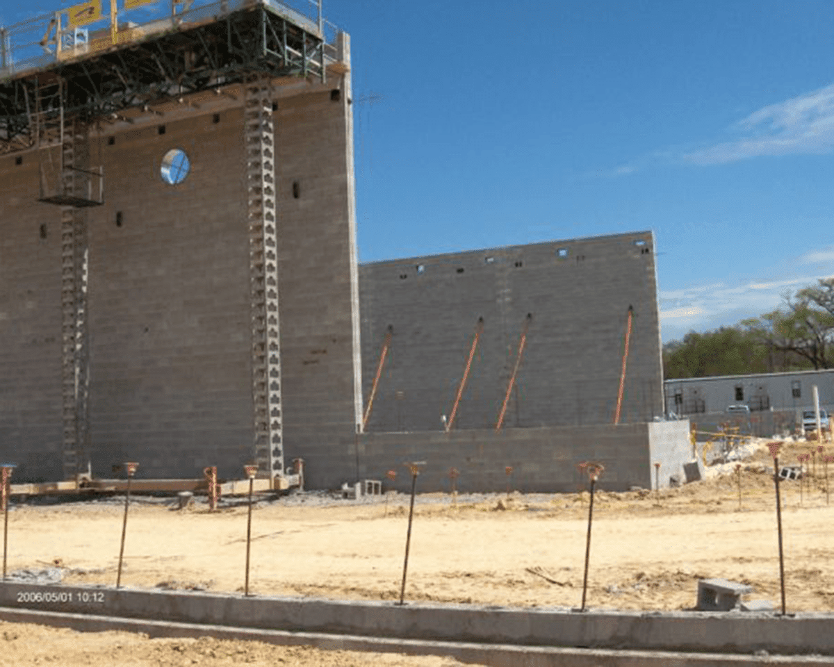HL_on_job_site_3