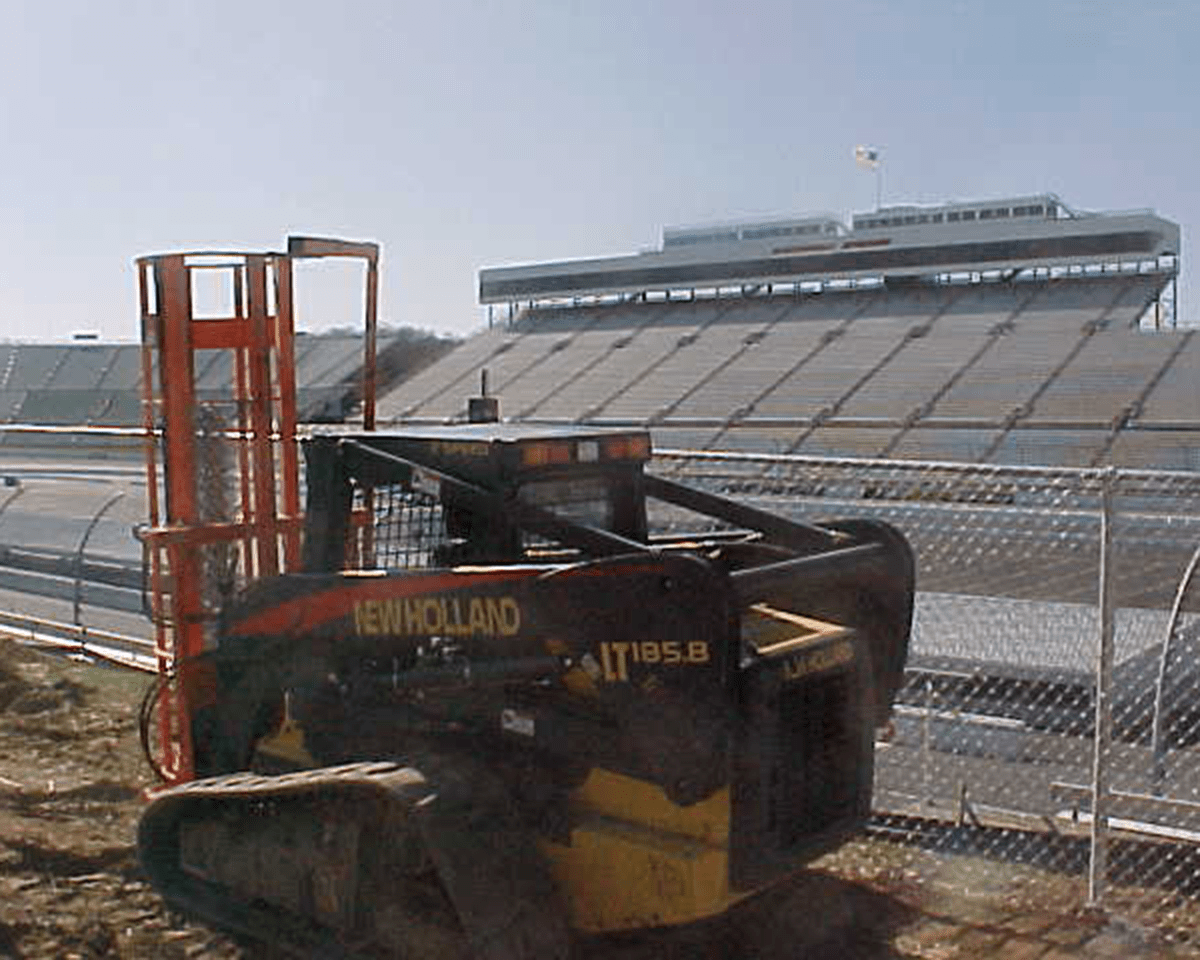Fence_Hog_on_jobsite_2