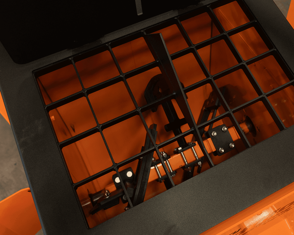 RMH_solid_cover_open_overhead